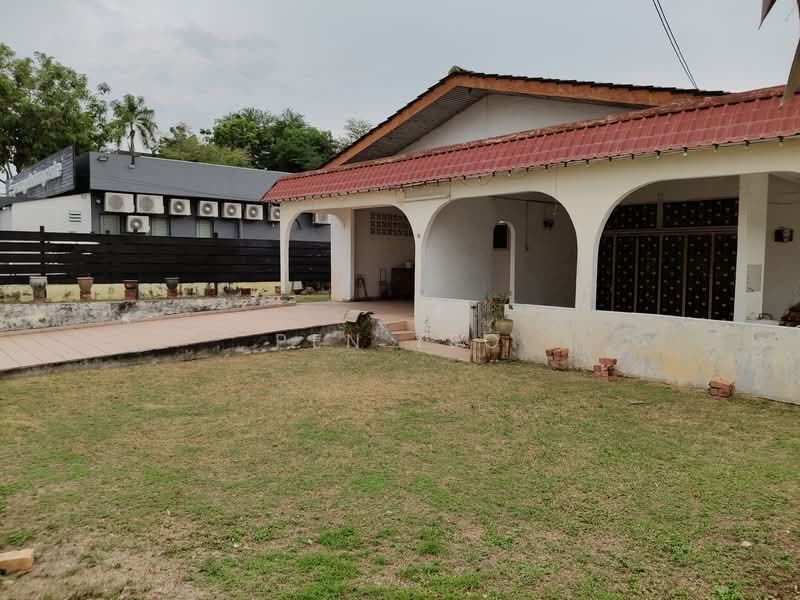 Untuk Dijual - Single Storey Bungalow, Gelugor, Bayan Lepas, Penang.