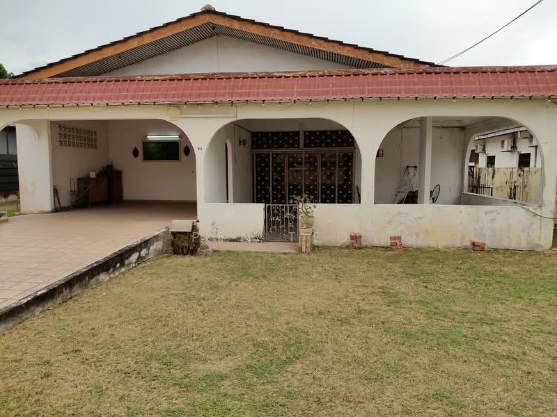 Untuk Dijual - Single Storey Bungalow, Gelugor, Bayan Lepas, Penang.