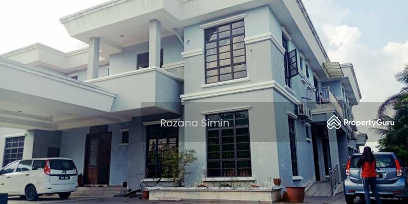 Untuk Dijual - EXCLUSIVE DESIGN, 2STOREY BUNGALOW WITH HUGE EXTRA LAND