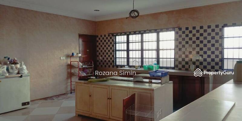 Untuk Dijual - EXCLUSIVE DESIGN, 2STOREY BUNGALOW WITH HUGE EXTRA LAND