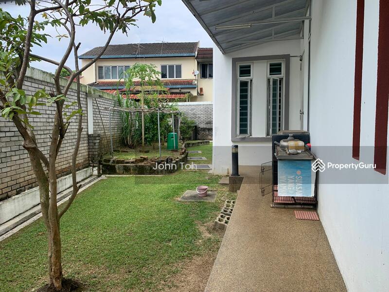 For Sale - Bungalow at SS3