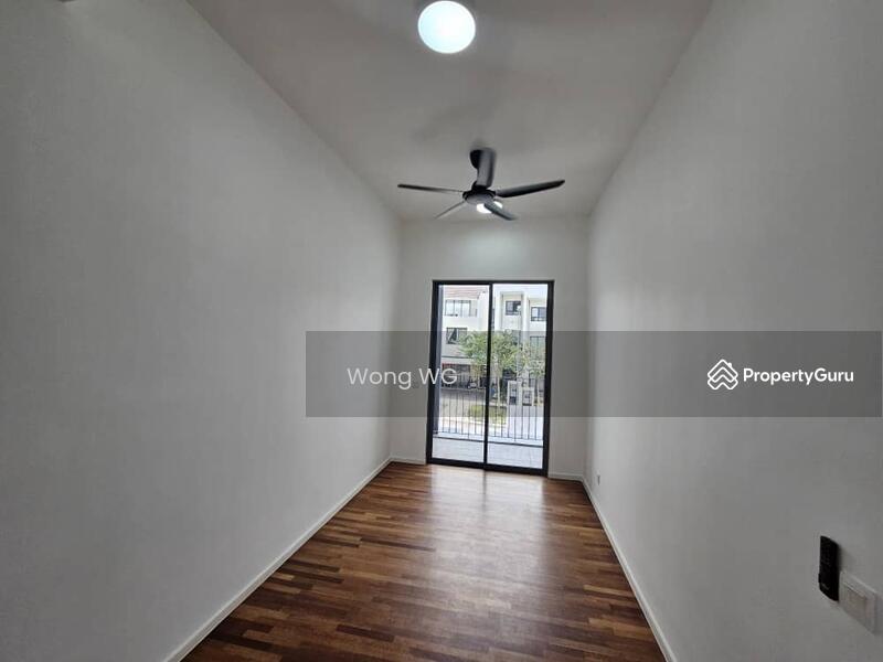 3-storey Terraced House for Sale in Tamansari (Rawang) - Wong WG - PropertyGuru.com.my