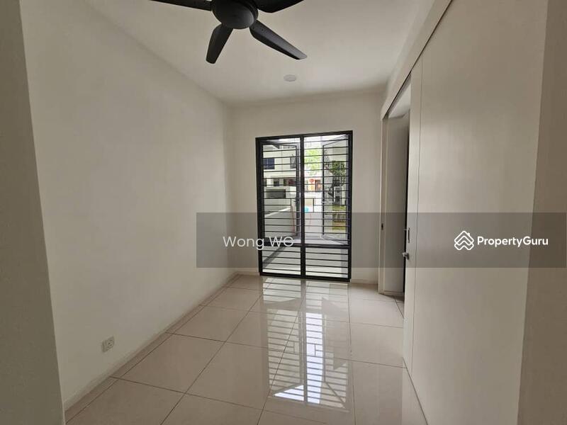 3-storey Terraced House for Sale in Tamansari (Rawang) - Wong WG - PropertyGuru.com.my