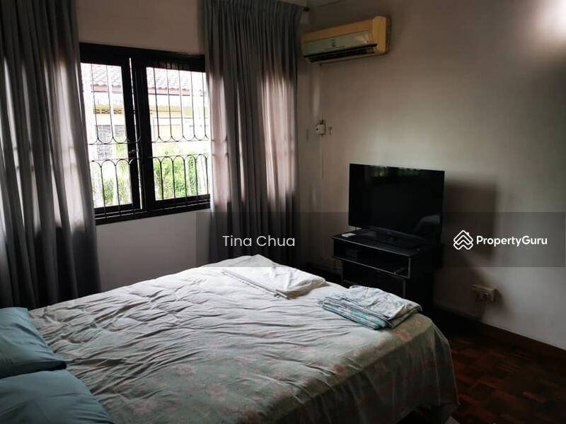 Untuk Dijual - Bungalow on Quiet Street, Damansara Heights