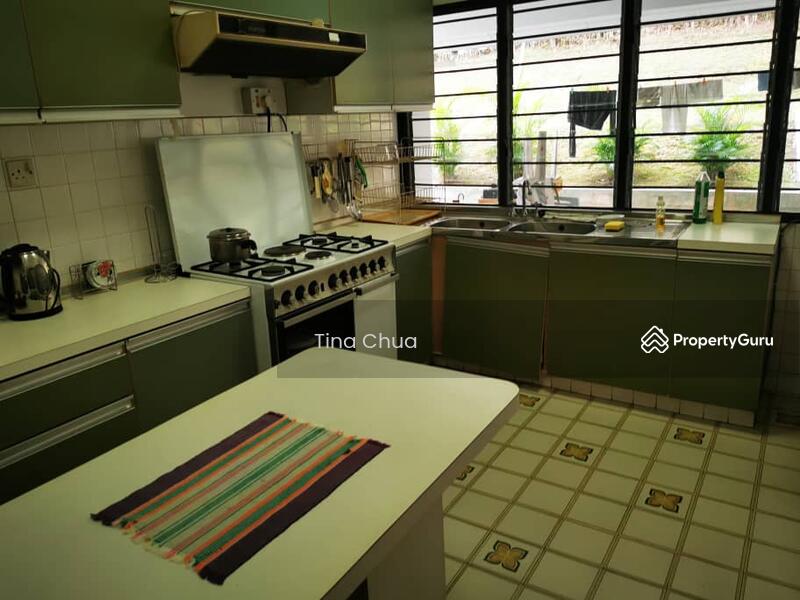 Untuk Dijual - Bungalow on Quiet Street, Damansara Heights