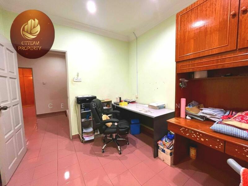 Untuk Dijual - [Corner|Reno|F. Loan] 2 Sty Taman Semarak Kajang