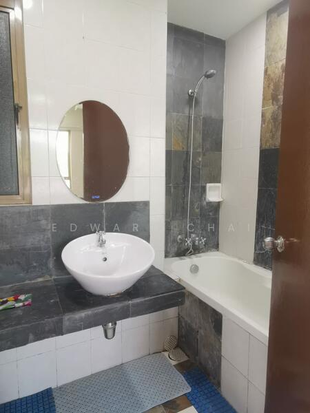 For Rent - Ritze Perdana 1