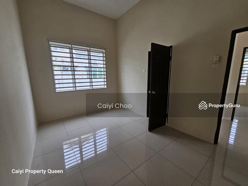 For Sale - Freehold corner single storey semidetached in Klebang harmoni for sale