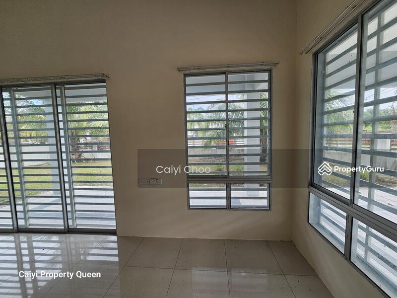 For Sale - Freehold corner single storey semidetached in Klebang harmoni for sale