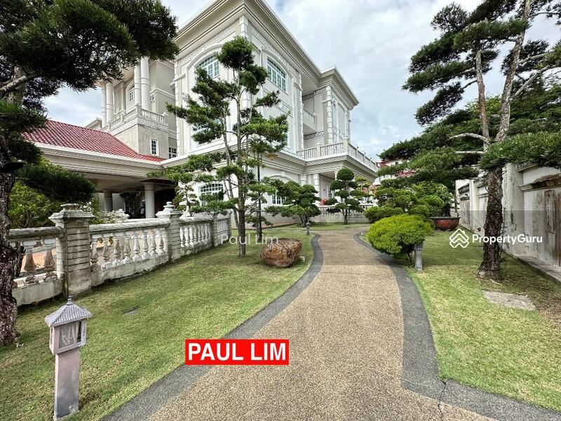 For Sale - LANDED SALE 3 STOREY WITH BASEMENT FULLY RENOVATED WITH SWIMMING POOL HUGE GARDEN