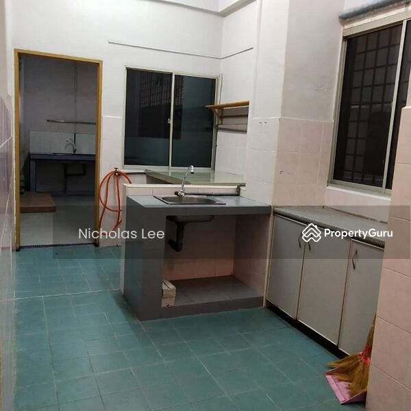For Sale - Le Courts Desa Tambun