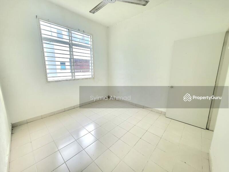 For Sale - Saujana Utama Sungai Buloh