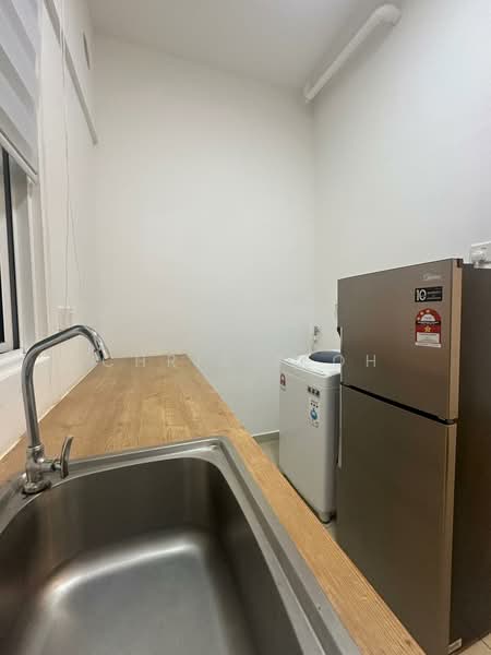 Condominium for Rent at SummerSkye Residences - Chris Teoh - Kitchen - PropertyGuru.com.my