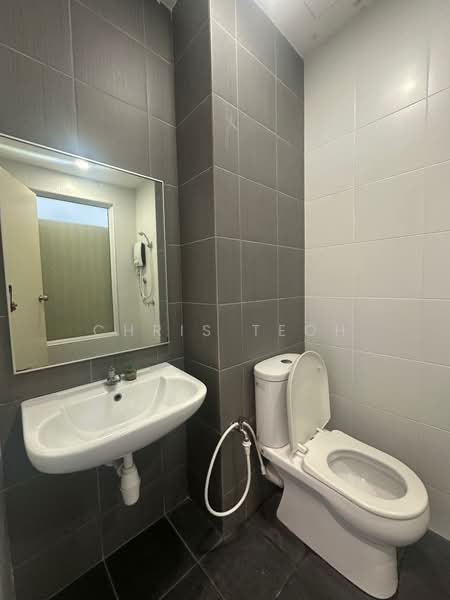 Condominium for Rent at SummerSkye Residences - Chris Teoh - Bathroom - PropertyGuru.com.my