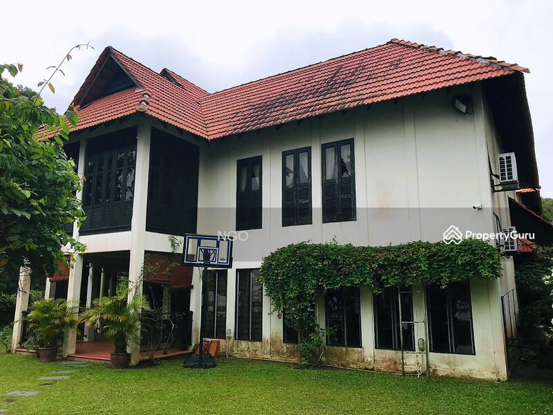 Untuk Dijual - Balinese Style Double Storey Bungalow Banang Golf & Country Villa