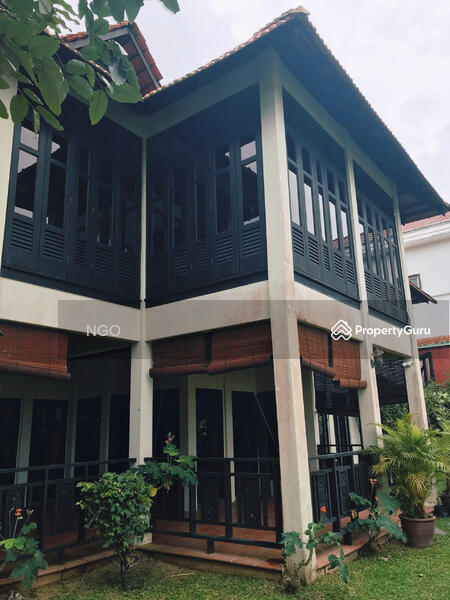 Untuk Dijual - Balinese Style Double Storey Bungalow Banang Golf & Country Villa