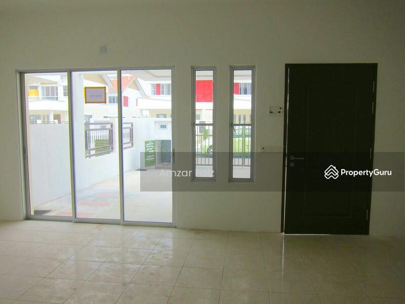 2-storey Terraced House for Sale in Setia Indah (Setia Alam) - Amzar Faiz - PropertyGuru.com.my