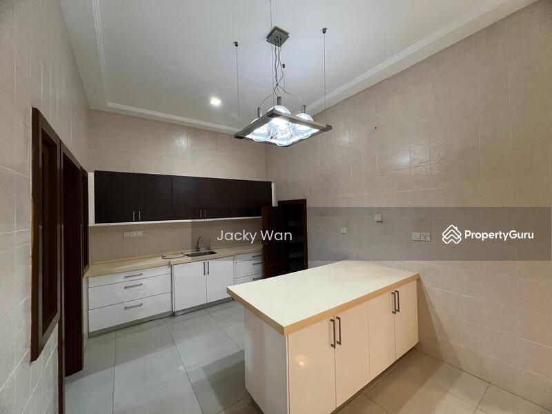 For Rent - Semi-D house at Taman Sierra Seputeh