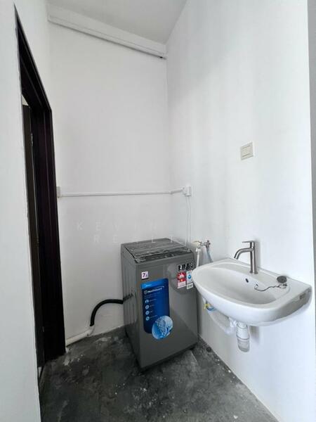 For Rent - Avenue Crest