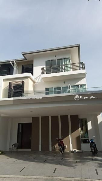 For Rent - Isola Villa Senibong Cove Coast Grandeur Waterway Hills Residence Straits View Permas Jaya