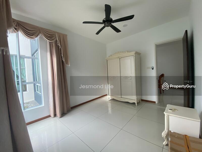 For Rent - Isola Villa Senibong Cove Coast Grandeur Waterway Hills Residence Straits View Permas Jaya