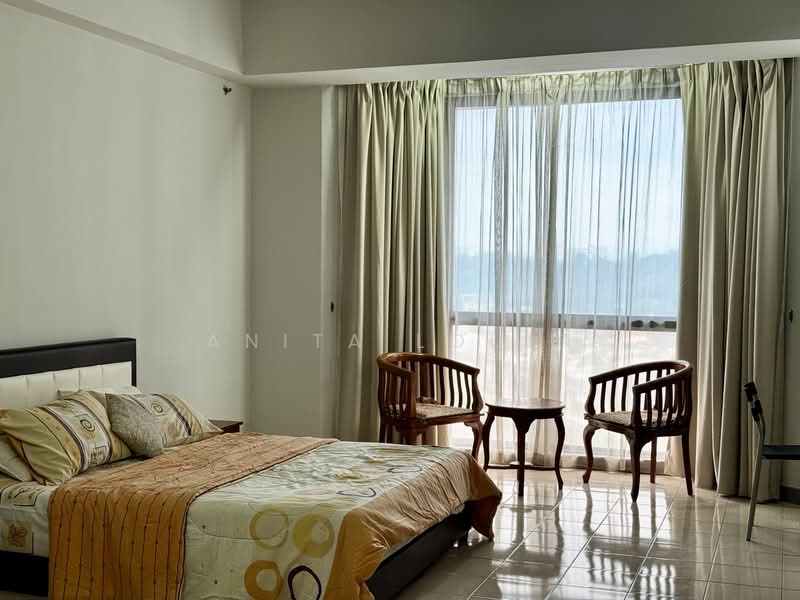 Servis Apartment untuk Dijual di Amcorp Serviced Suites - Anita Louis - Bedroom - PropertyGuru.com.my