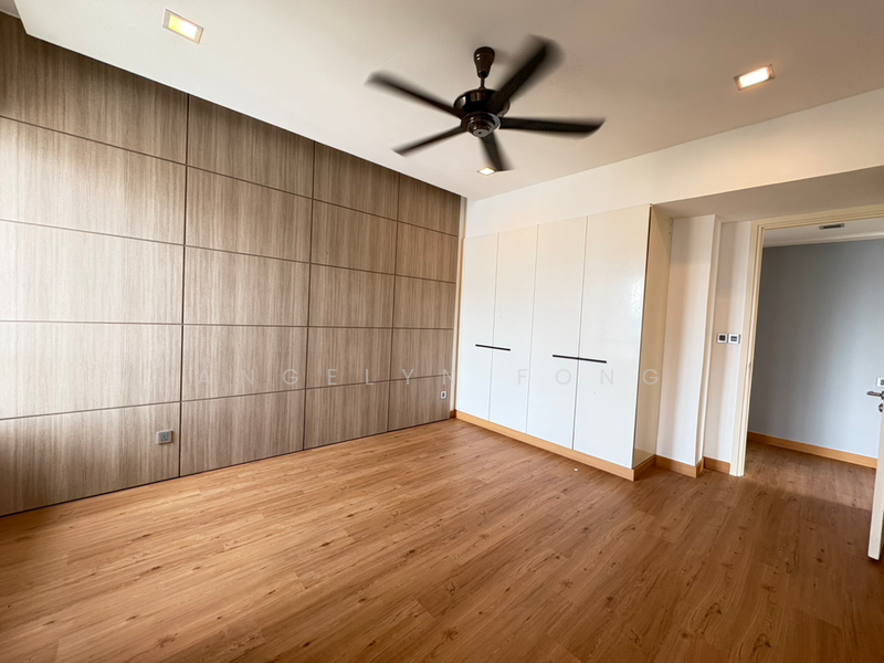 For Sale - Kiaraville