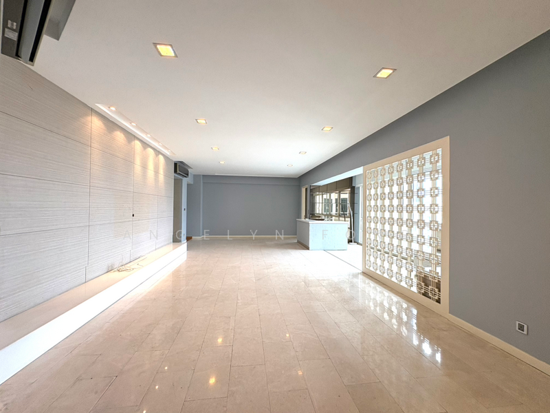 For Sale - Kiaraville