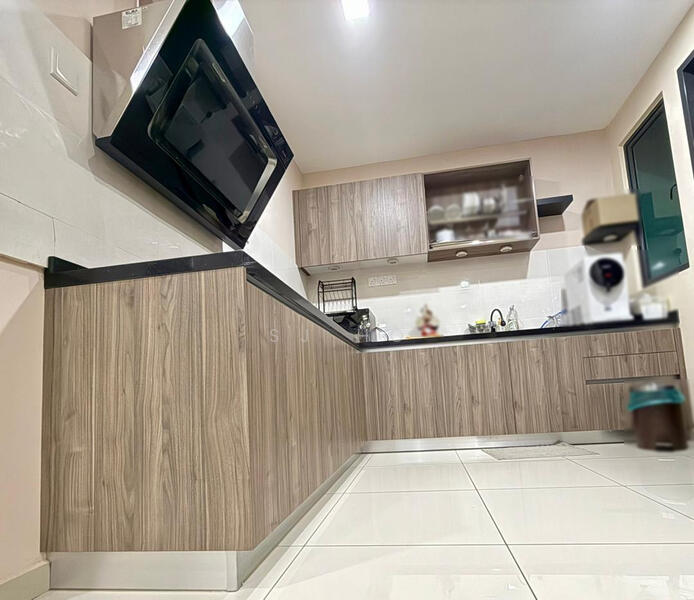 Casa Residences High Floor with Balcony - Kitchen