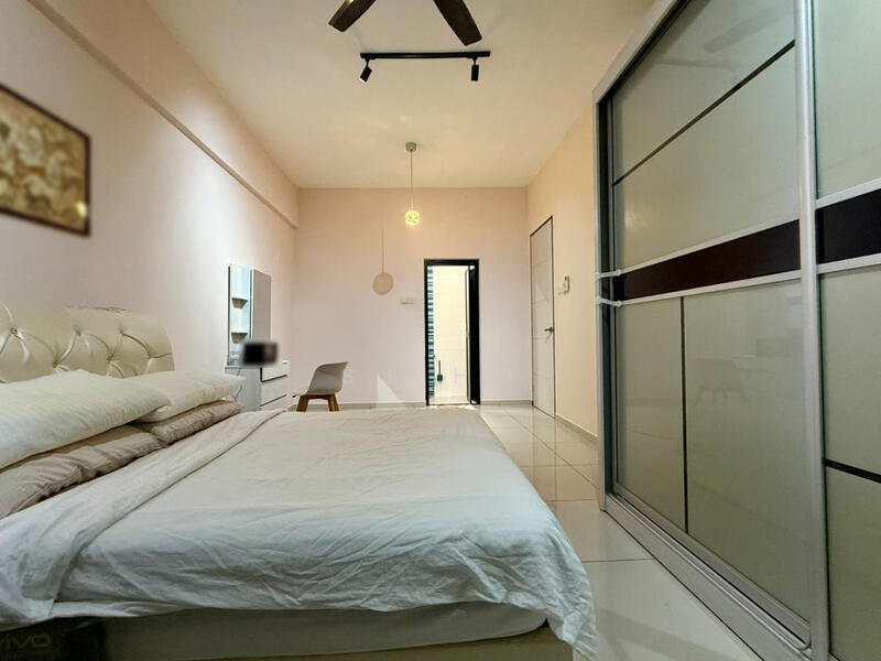 Casa Residences High Floor with Balcony - Master Bedroom