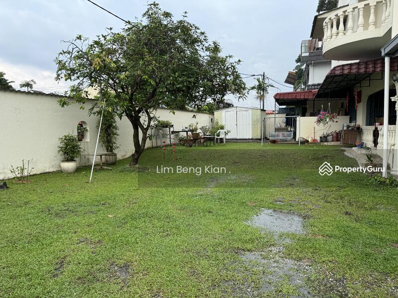 Untuk Disewa - corner lot double storey terraced house taman megah