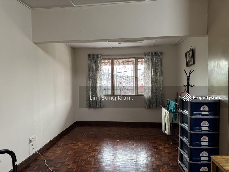 Untuk Disewa - corner lot double storey terraced house taman megah