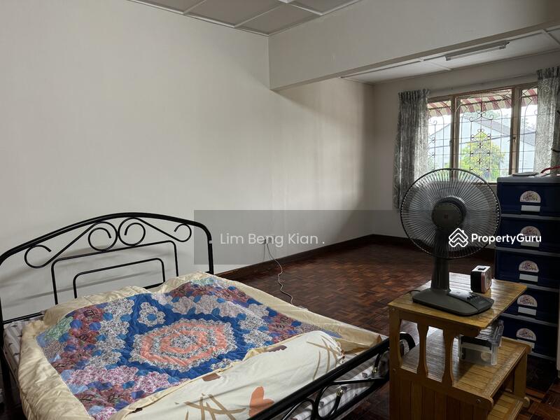 Untuk Disewa - corner lot double storey terraced house taman megah
