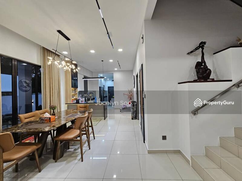 Untuk Dijual - Jade Hills