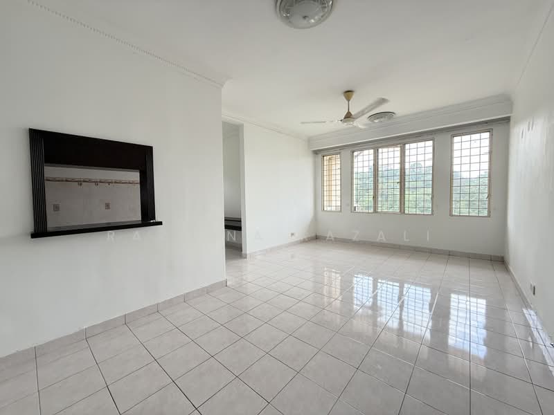 Condominium for Sale at De Rozelle - Razlina Razali - Living Room - PropertyGuru.com.my
