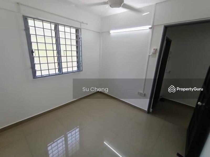 For Rent - Desa Petaling Flat