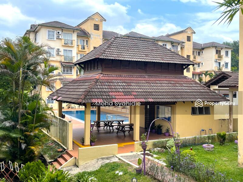For Sale - Prima Court