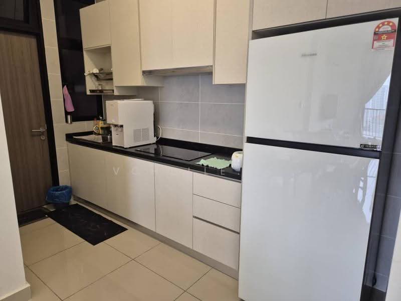 Kediaman Servis untuk Dijual di Twin Tower Residence - Vchelle. C - PropertyGuru.com.my