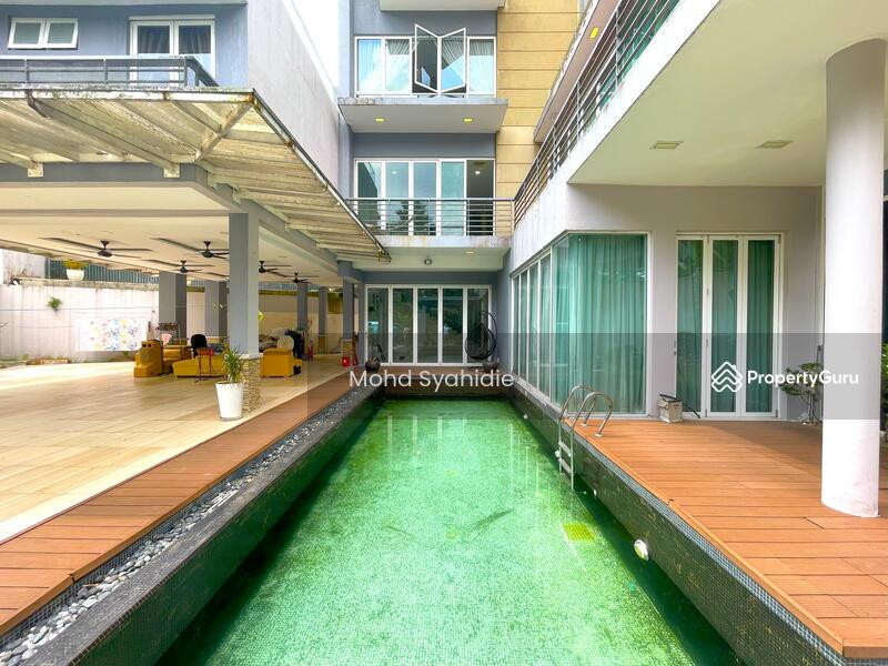 bungalow with private pool & lift for sale