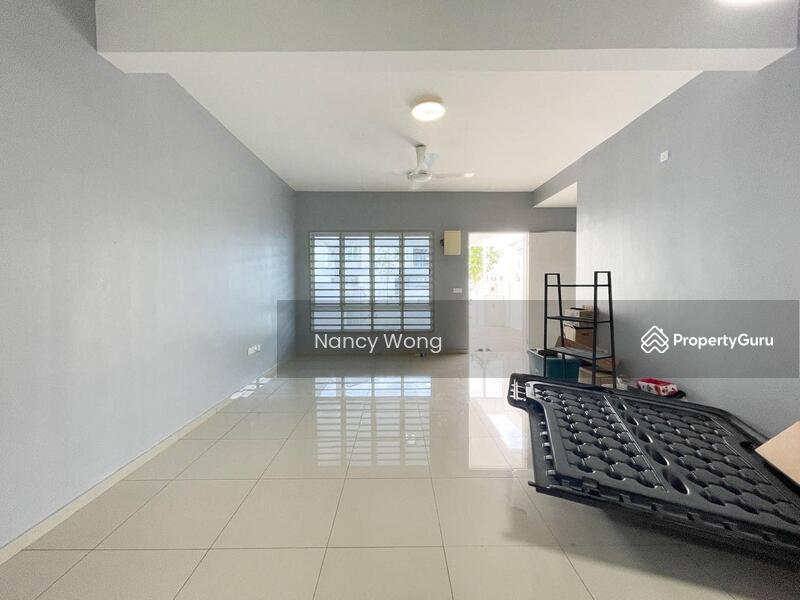 For Sale - Direct Owner【Double Storey 24x75】RM298k In Ara Sendayan