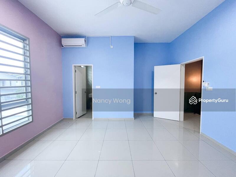 For Sale - Direct Owner【Double Storey 24x75】RM298k In Ara Sendayan