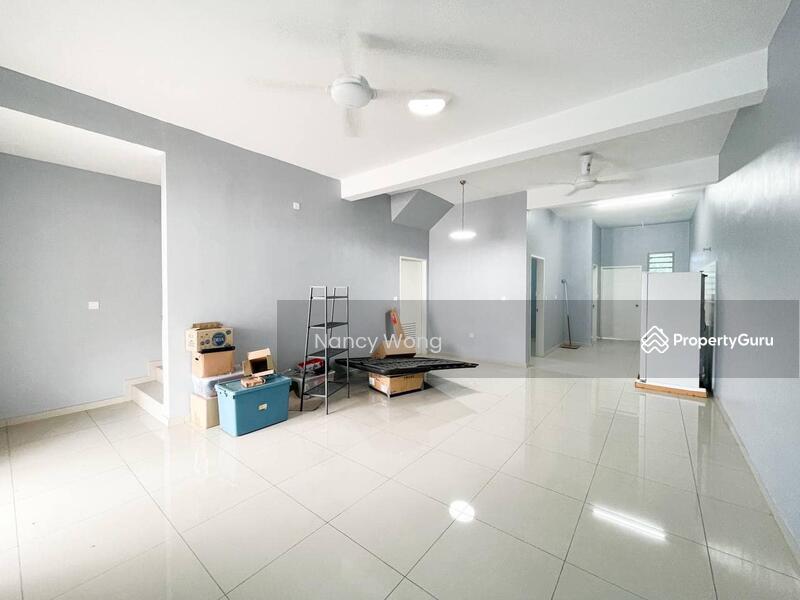 For Sale - Direct Owner【Double Storey 24x75】RM298k In Ara Sendayan