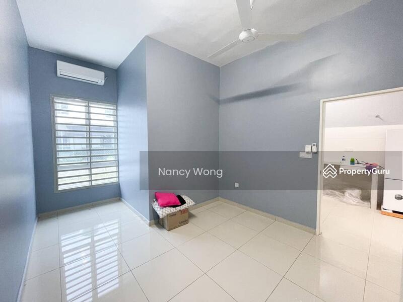 For Sale - Direct Owner【Double Storey 24x75】RM298k In Ara Sendayan