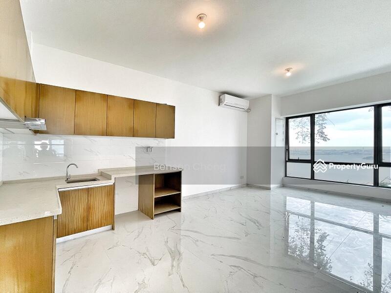 For Sale - Carnelian Tower 1