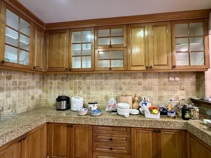 Untuk Dijual - A Spacious 2.5-Storey Bungalow @ Seksyen 11, Shah Alam