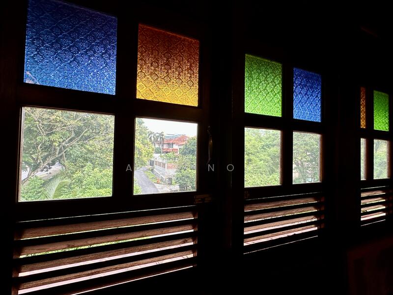 Untuk Dijual - A Spacious 2.5-Storey Bungalow @ Seksyen 11, Shah Alam