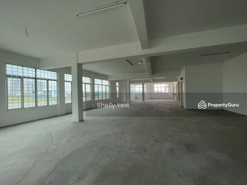 For Rent - 7200 sqft Detached Commercial Shop Office Main Road Frontage