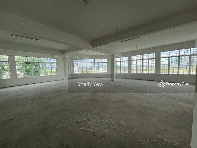 For Rent - 7200 sqft Detached Commercial Shop Office Main Road Frontage