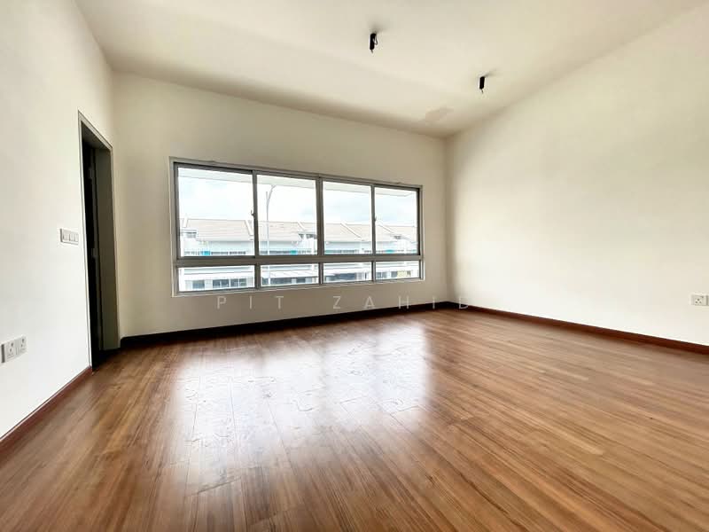 2-storey Terraced House for Sale in Bandar Serenia (Dengkil) - Pit Zahid - Interior - PropertyGuru.com.my