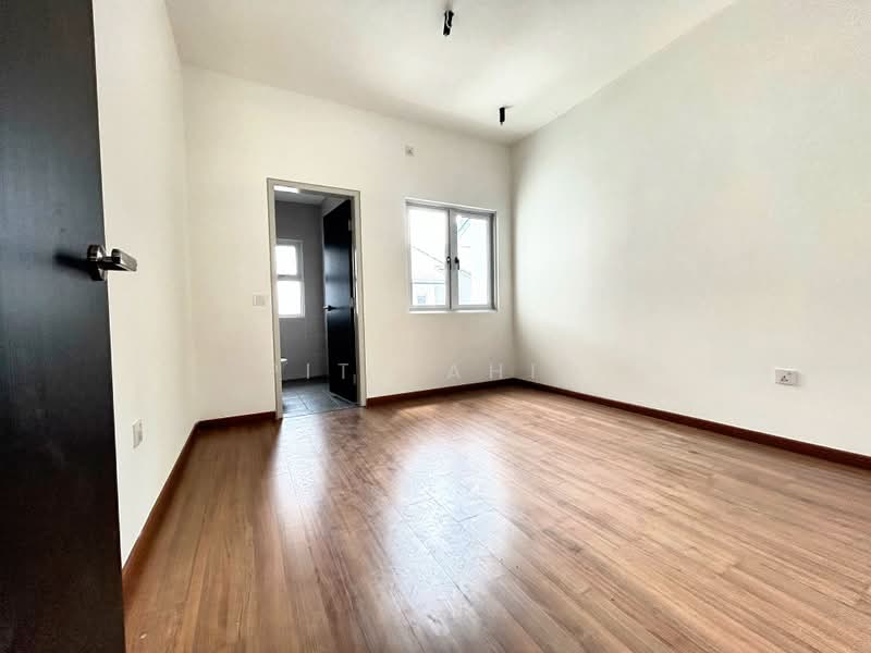 2-storey Terraced House for Sale in Bandar Serenia (Dengkil) - Pit Zahid - Interior - PropertyGuru.com.my